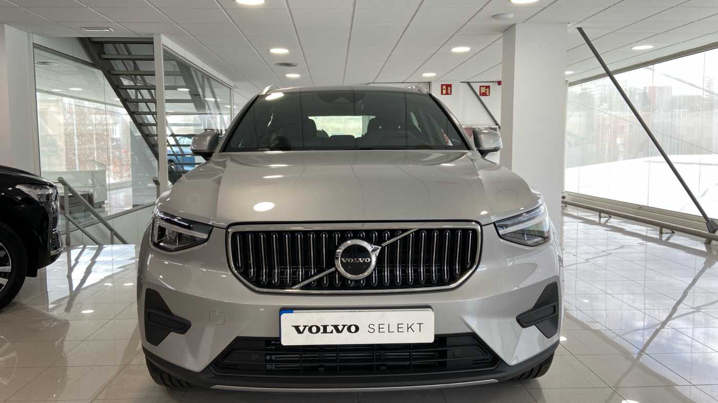 Volvo  1.5 T4 PHEV RECHARGE CORE DCT 5P